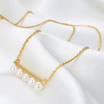 Lamorvita_Pearl_Bar_SilverNecklace_RightScene