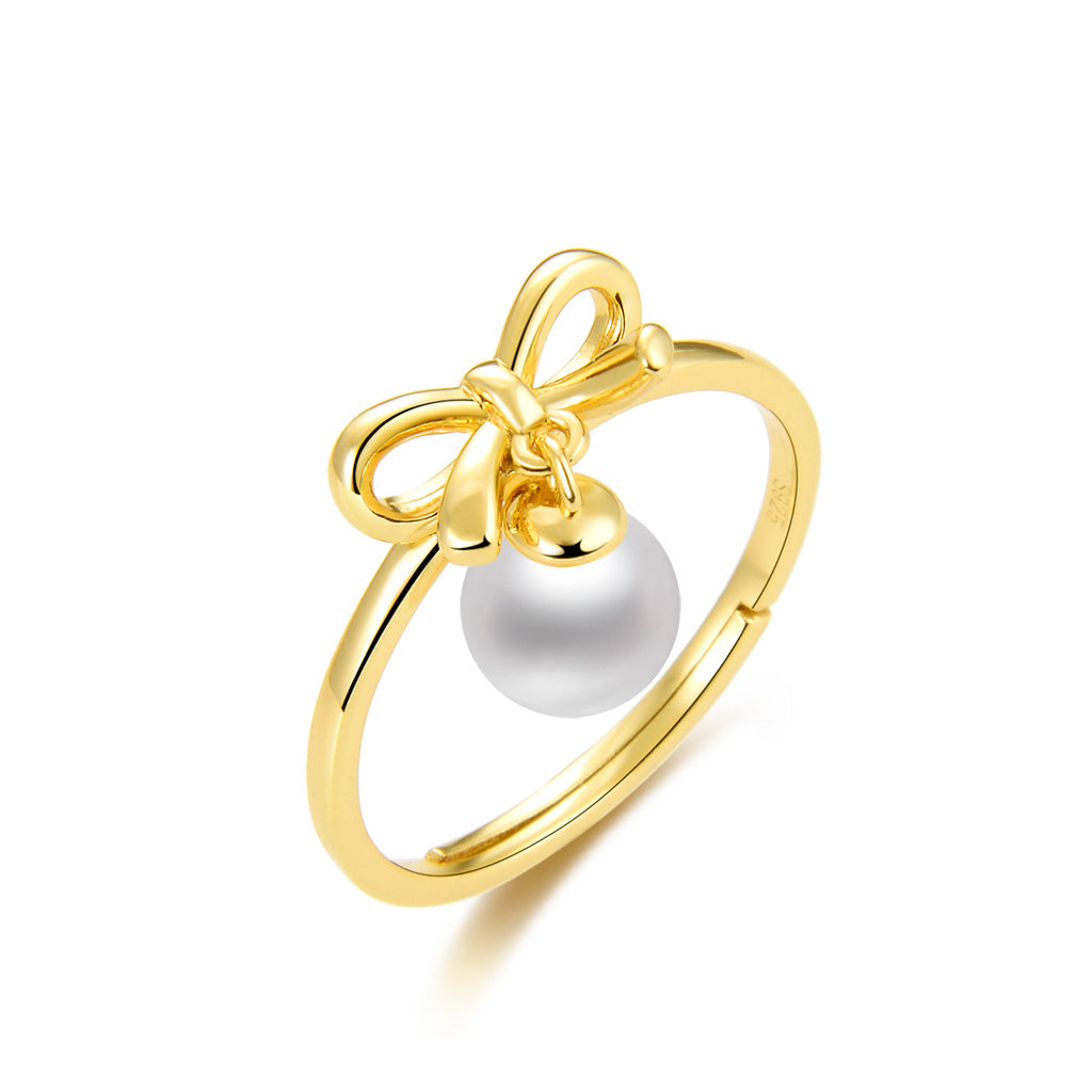 Lamorvita_Pearl_Bow_SilverRing_WhiteBackground