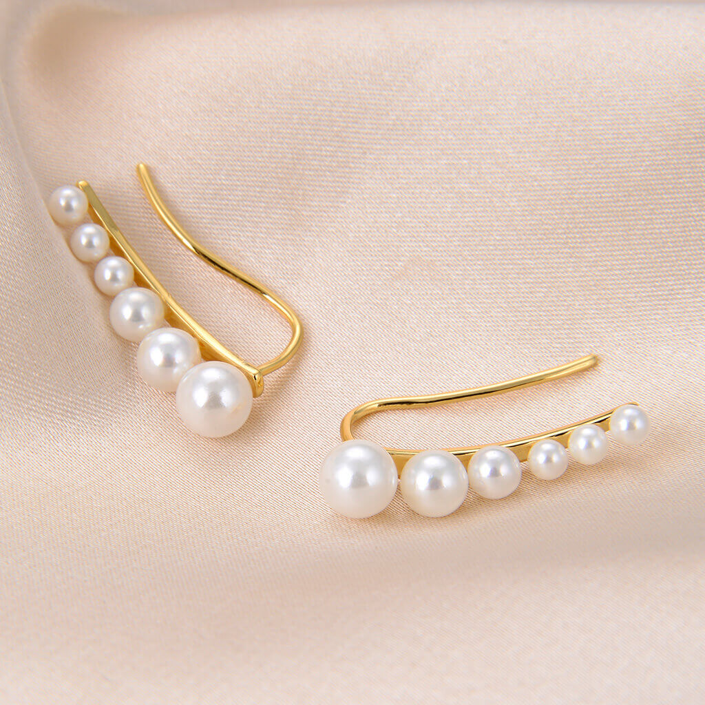 Lamorvita_Pearl_Line_SilverClimberEarrings_DownScene