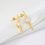Lamorvita_Pearl_Spike_SilverStudEarrings_LeftScene