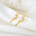 Lamorvita_Pearl_Spike_SilverStudEarrings_RightScene